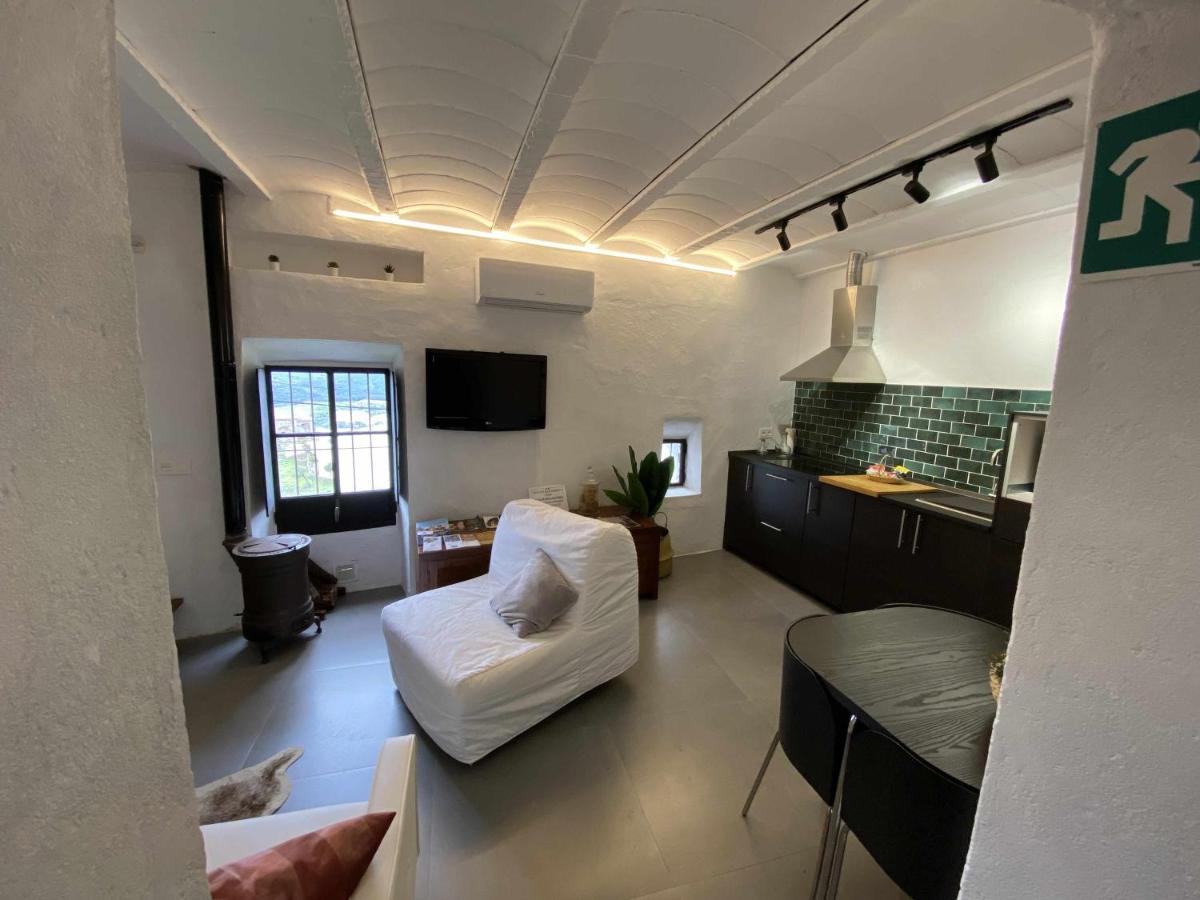 La Martela De Fuentes Casa De Diseno Rural Villa Fuentes De Leon Bagian luar foto