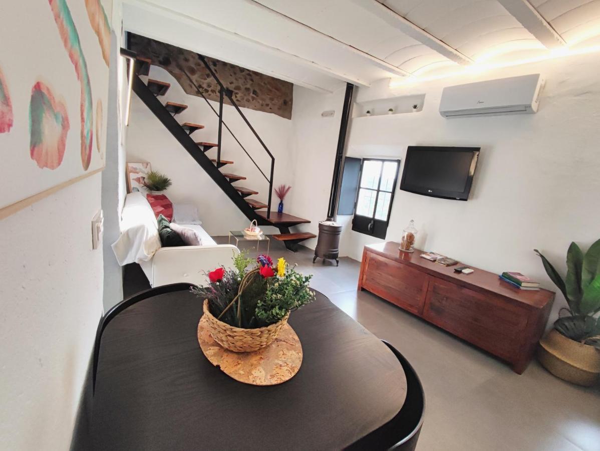 La Martela De Fuentes Casa De Diseno Rural Villa Fuentes De Leon Bagian luar foto