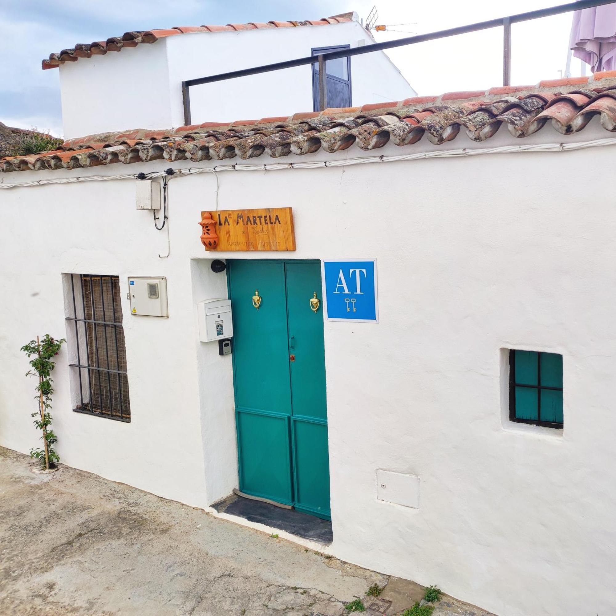 La Martela De Fuentes Casa De Diseno Rural Villa Fuentes De Leon Bagian luar foto